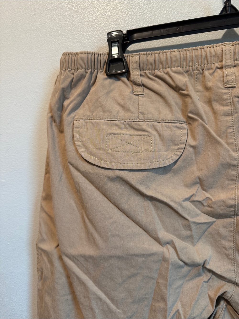 Mars Lowy BDG Medium Tan Cargo Shorts with Elastic Drawstring Waist - Picture 7 of 10